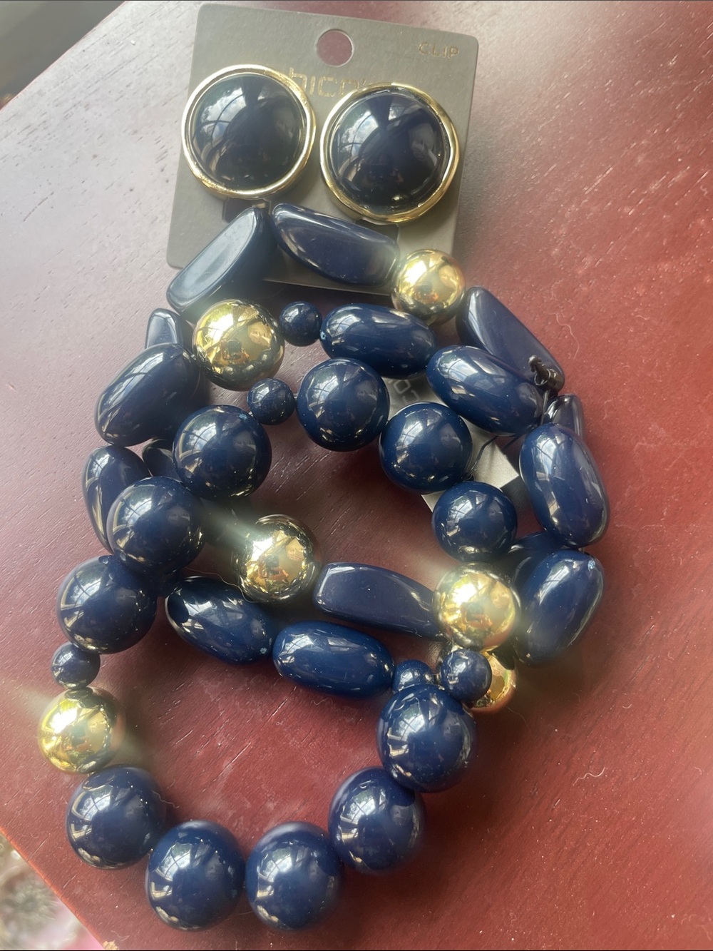 Chico’s NWT Classic Navy and Gold Beaded Bracelet and Earring Set